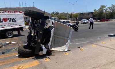 Accidente vehicular frente a la UAS