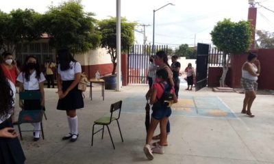 Despiden alumnos en Mazatlán2