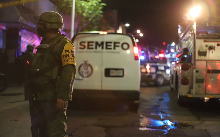 derrumbe-en-zapateria-en-culiacan-ejercito-amulancias-semefo-bomberos