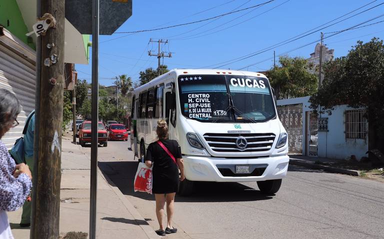 Anuncia Gobernador aumento a la tarifa del transporte público en Sinaloa