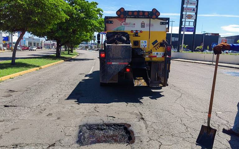 realizan-trabajos-de-bacheo