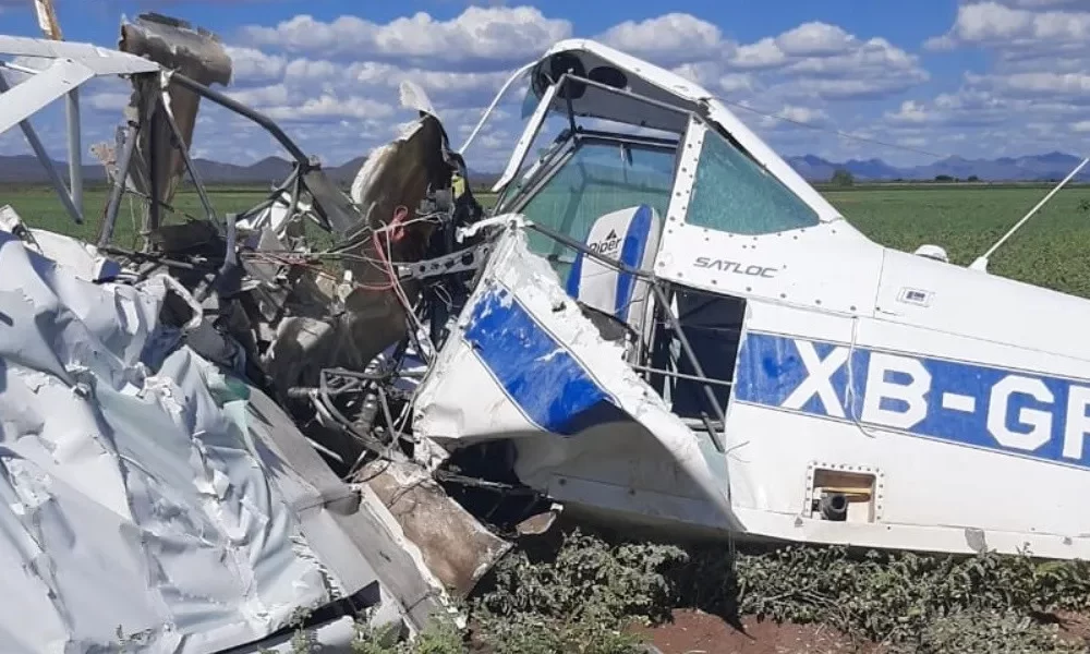 Se desploma avioneta en Sinaloa, piloto sobrevive